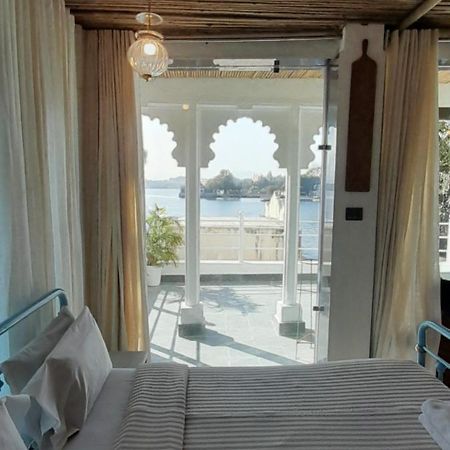 Paddy'S Loft The Lake View Hostel Udaipur Buitenkant foto